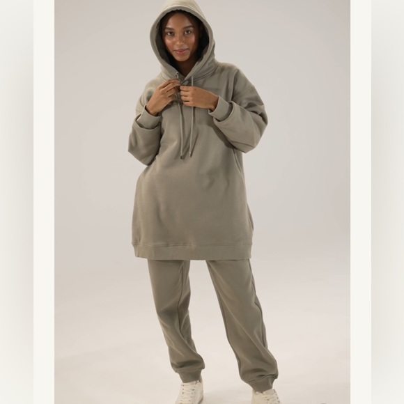 BRAND NEW ESSENTIALS sage green 2 piece hoodie jogger oversized 100% cotton set - Picture 3 of 9